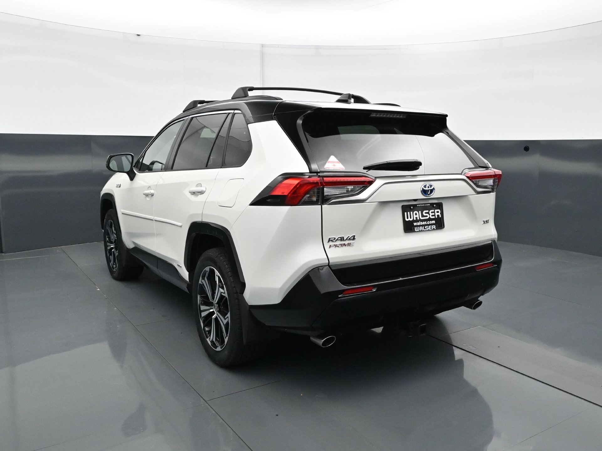 Used 2021 Toyota RAV4 XSE w/ Weather Package AWD/4WD image 5
