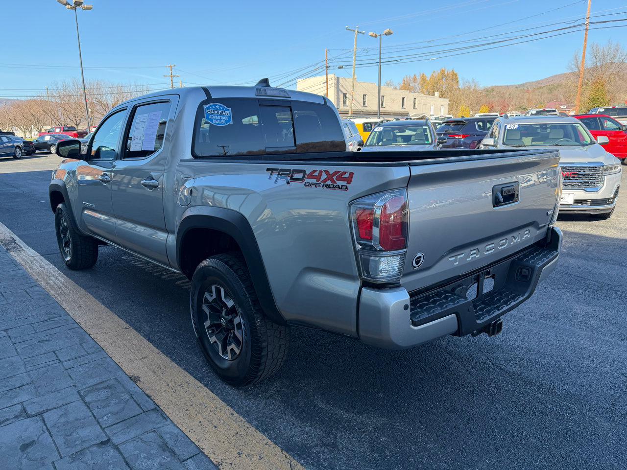 Used 2022 Toyota Tacoma TRD Off-Road image 6