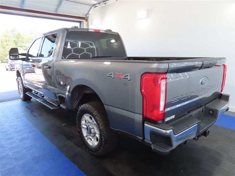 Used 2025 Ford F250 XLT AWD/4WD image 12