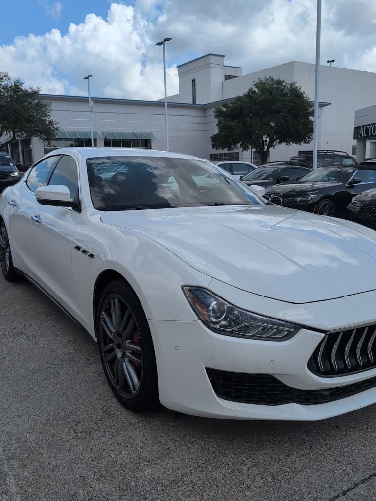 Used 2018 Maserati Ghibli S image 32
