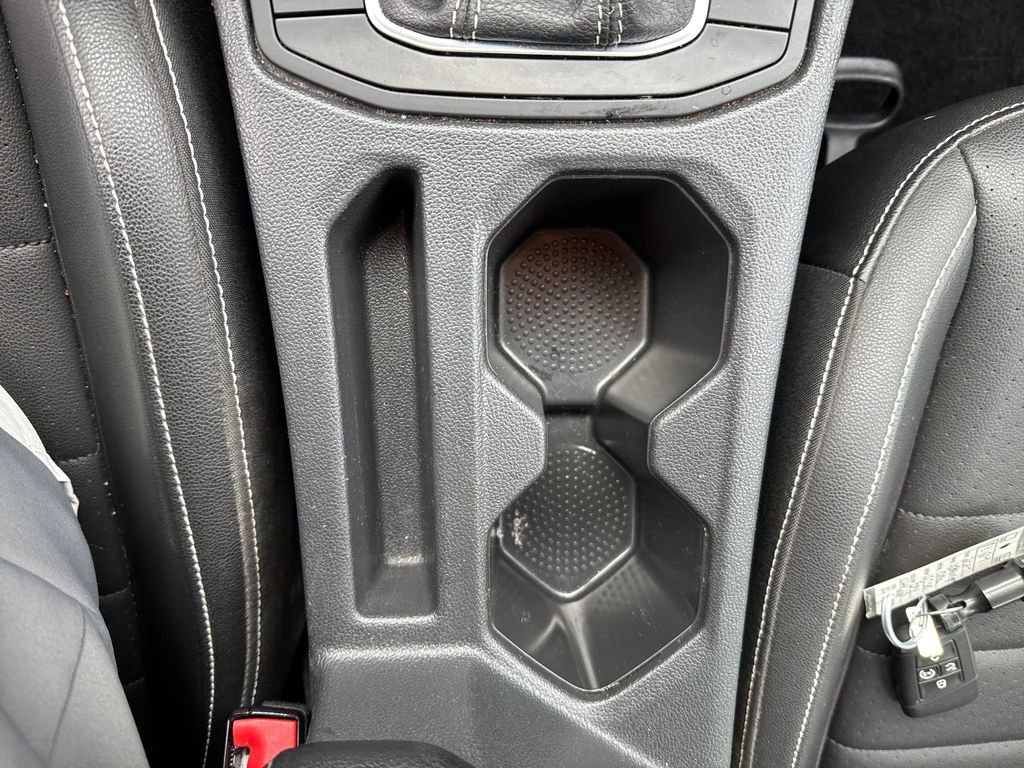 Used 2024 Volkswagen Jetta SE image 22