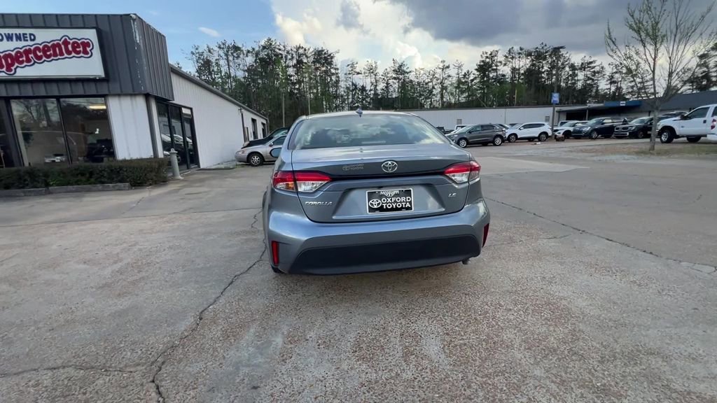 Used 2024 Toyota Corolla LE image 5