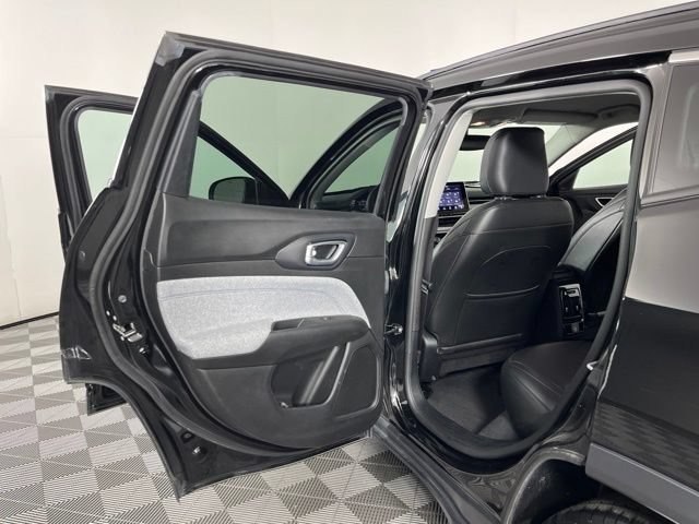 Used 2022 Jeep Compass Latitude FWD image 39