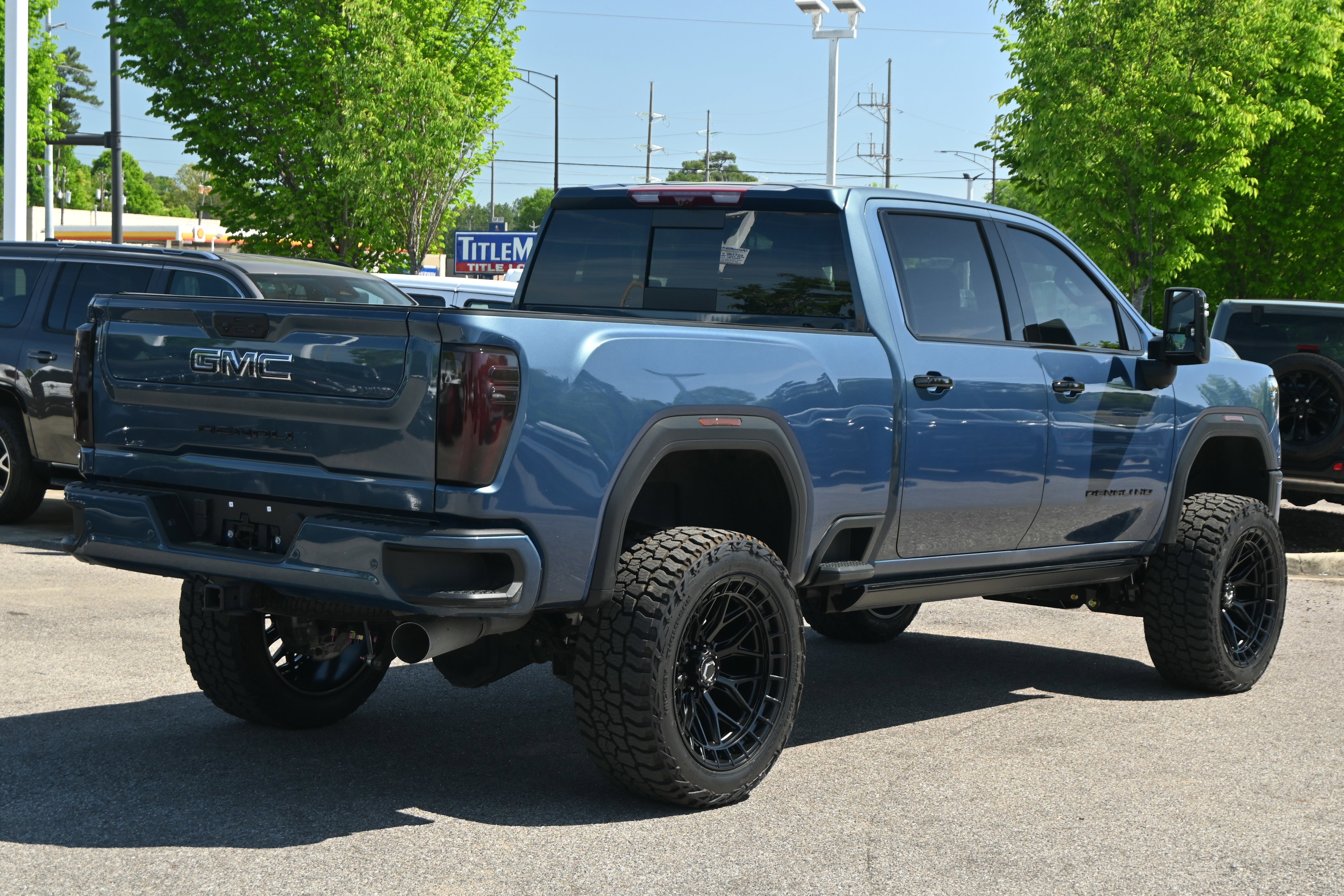 Used 2025 GMC Sierra 2500 Denali Ultimate image 15