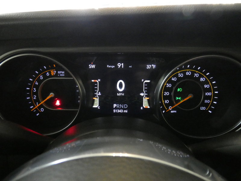 Used 2022 Jeep Wrangler Unlimited Sahara w/ Dual Top Group AWD/4WD image 18