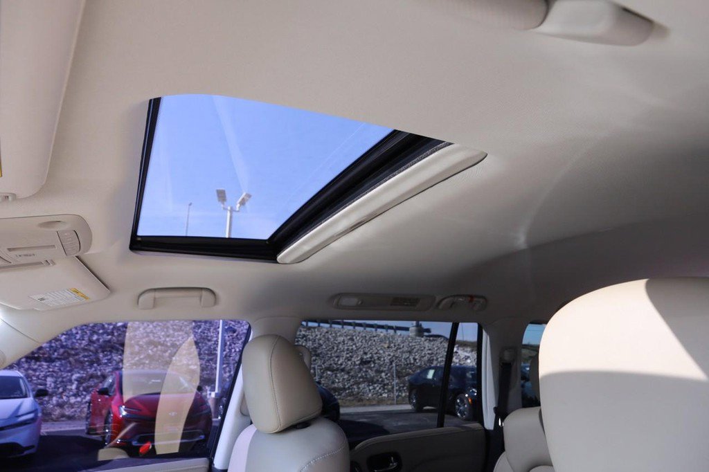 Used 2023 INFINITI QX80 Premium Select w/ Cargo Package image 9