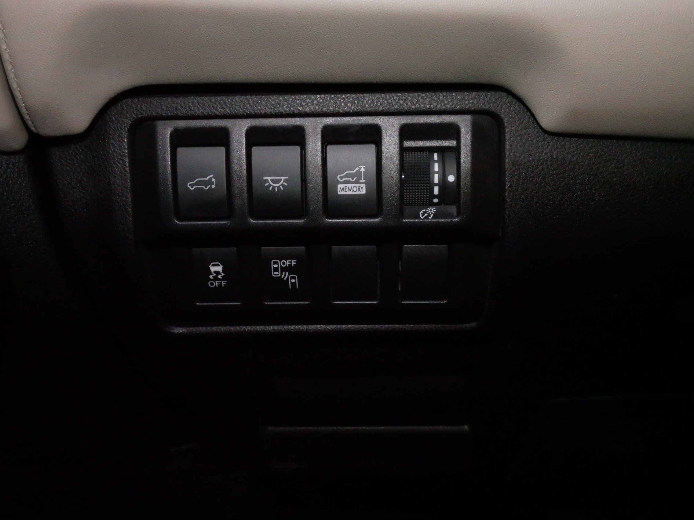 Used 2020 Subaru Ascent Limited w/ Technology Package AWD/4WD image 27
