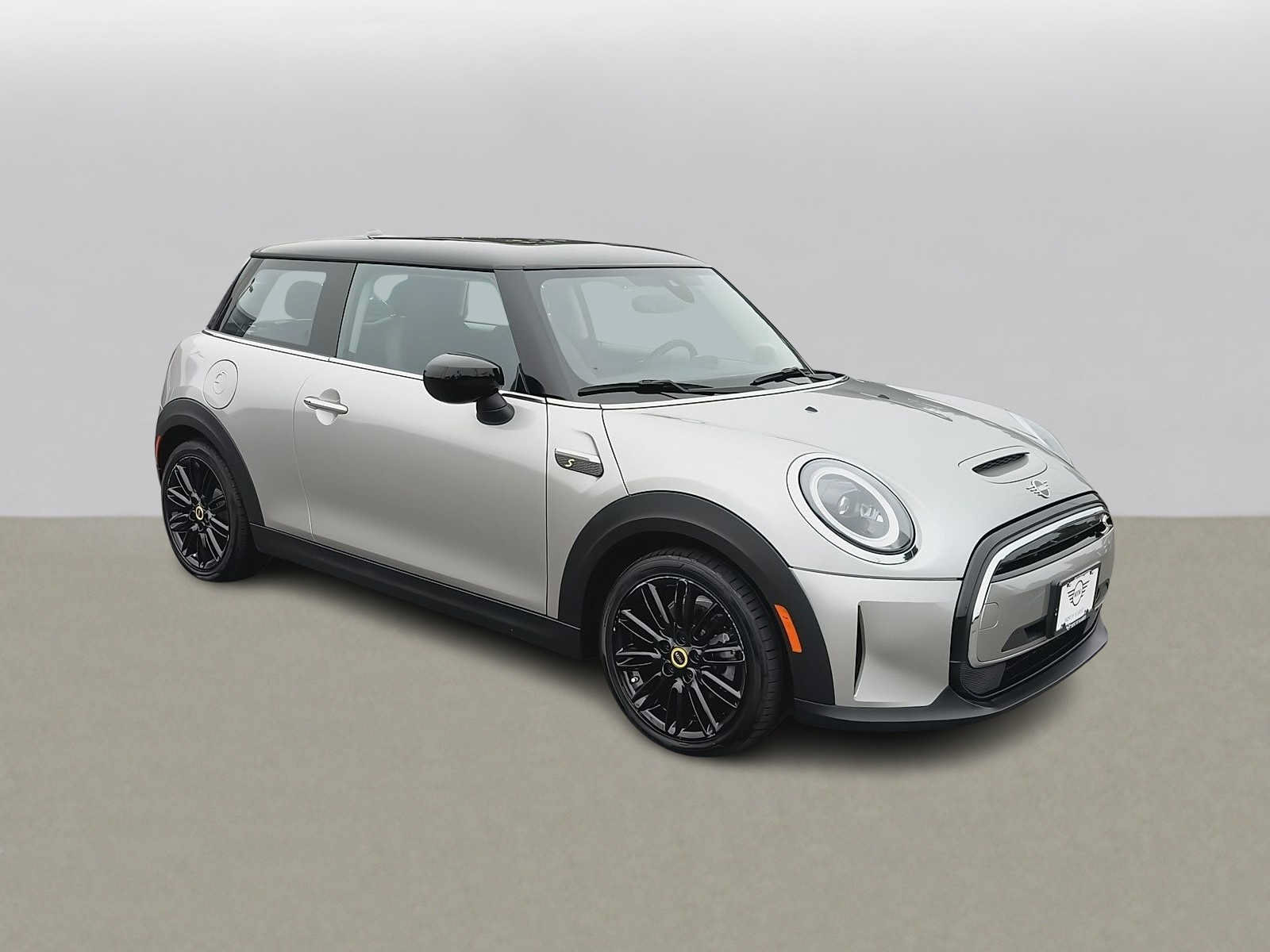 Used 2024 MINI Cooper SE FWD image 2