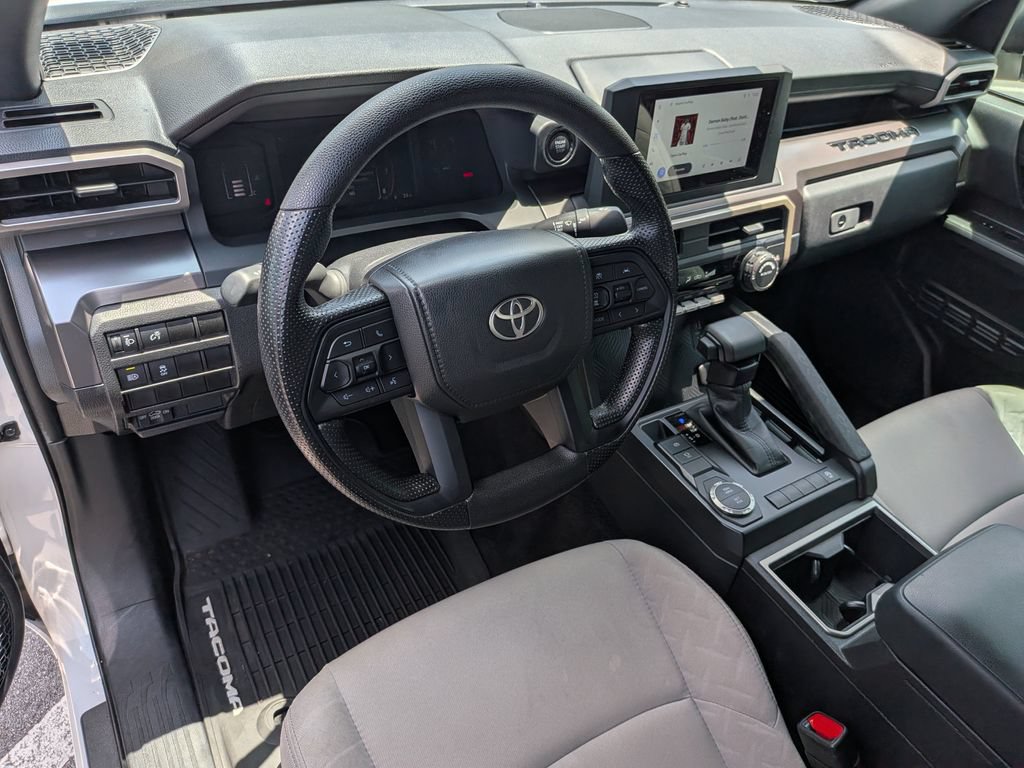 Used 2025 Toyota Tacoma SR5 RWD image 13