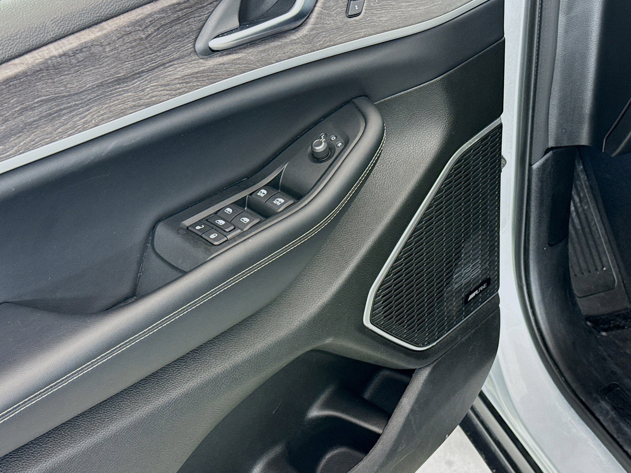 Used 2023 Jeep Grand Cherokee L Limited image 20