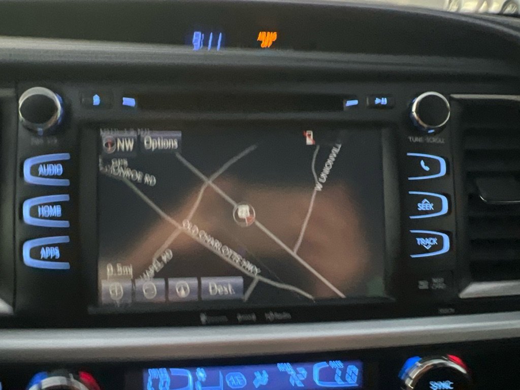 Used 2017 Toyota Highlander XLE image 26