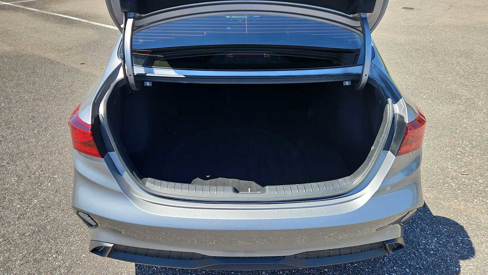 Used 2023 Kia Forte LXS w/ LXS Technology Package image 20