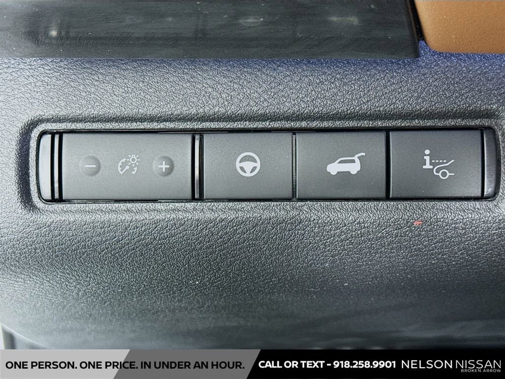 New 2026 Nissan Pathfinder Platinum image 10