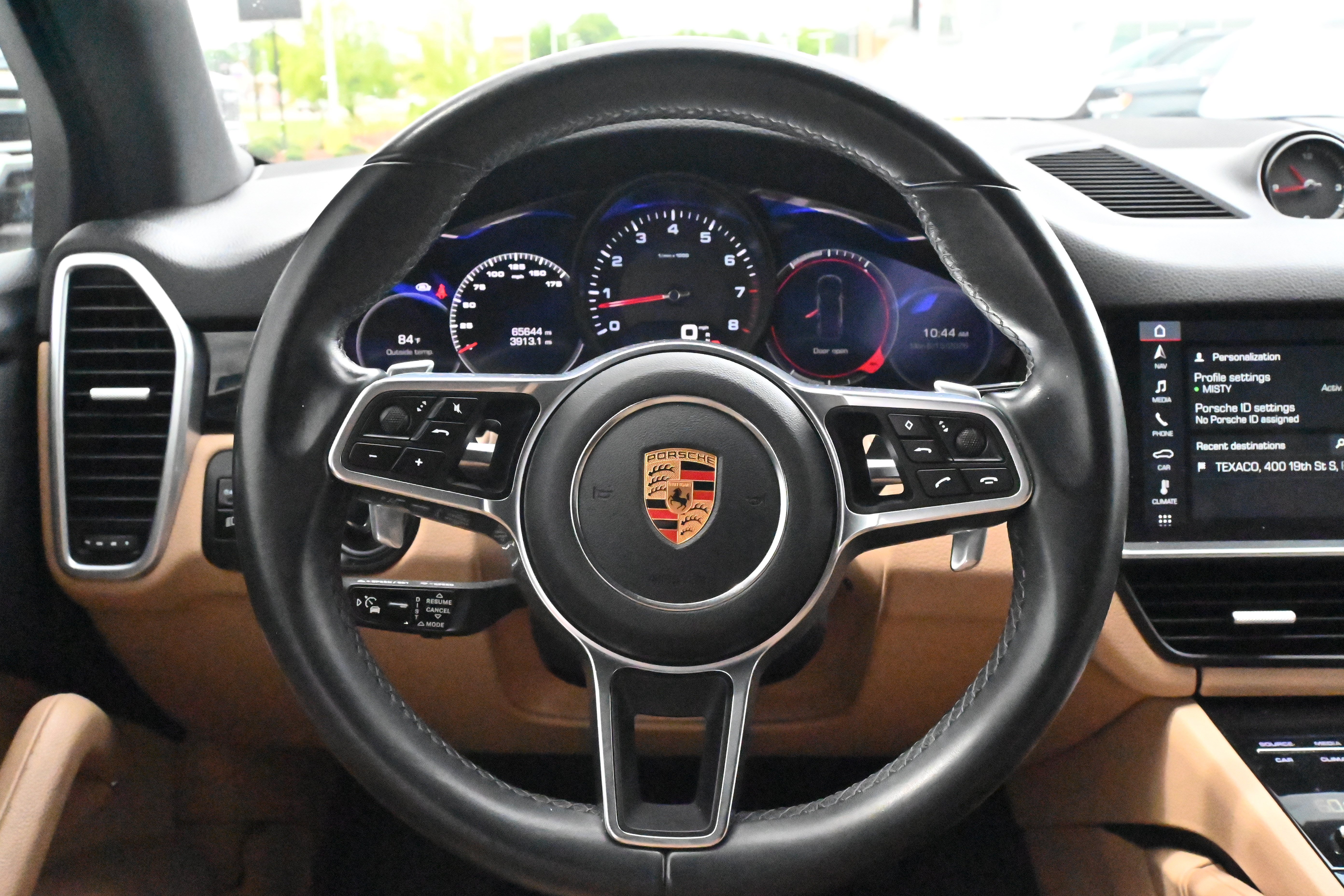 Used 2019 Porsche Cayenne AWD/4WD image 6