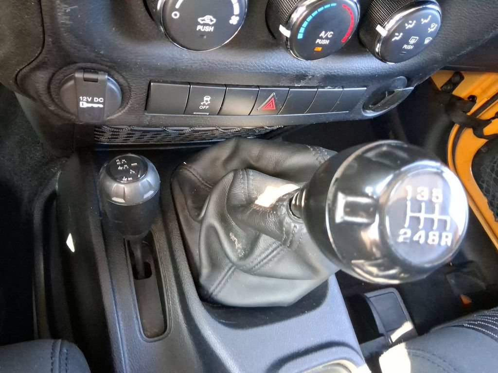 Used 2012 Jeep Wrangler Sport AWD/4WD image 15