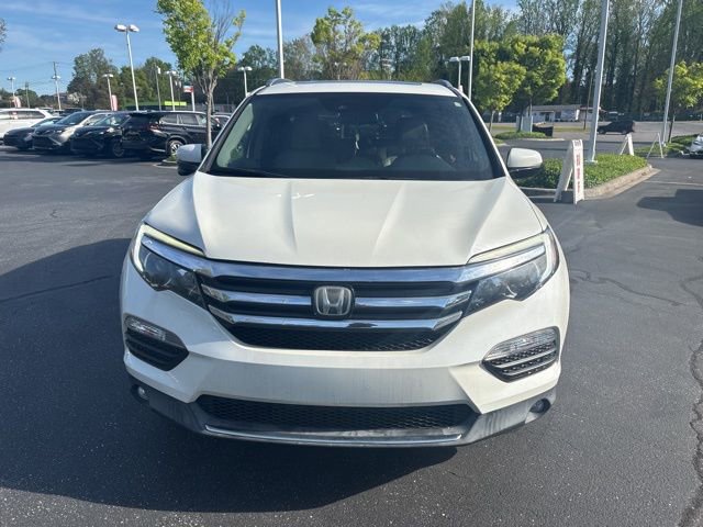 Used 2017 Honda Pilot Touring image 5