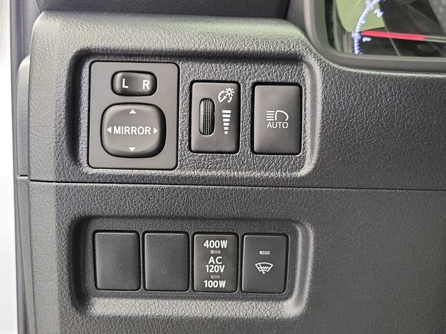 Used 2023 Toyota 4Runner TRD Off-Road Premium AWD/4WD image 30