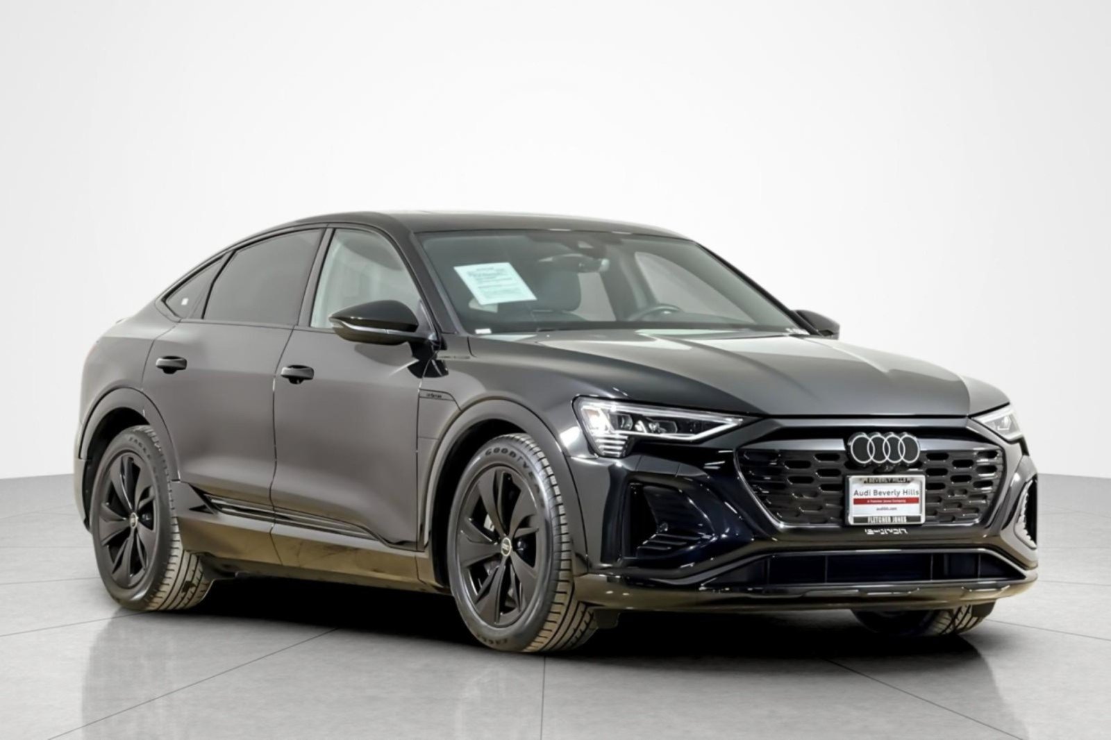 Used 2024 Audi Q8 e-tron Premium AWD/4WD image 7
