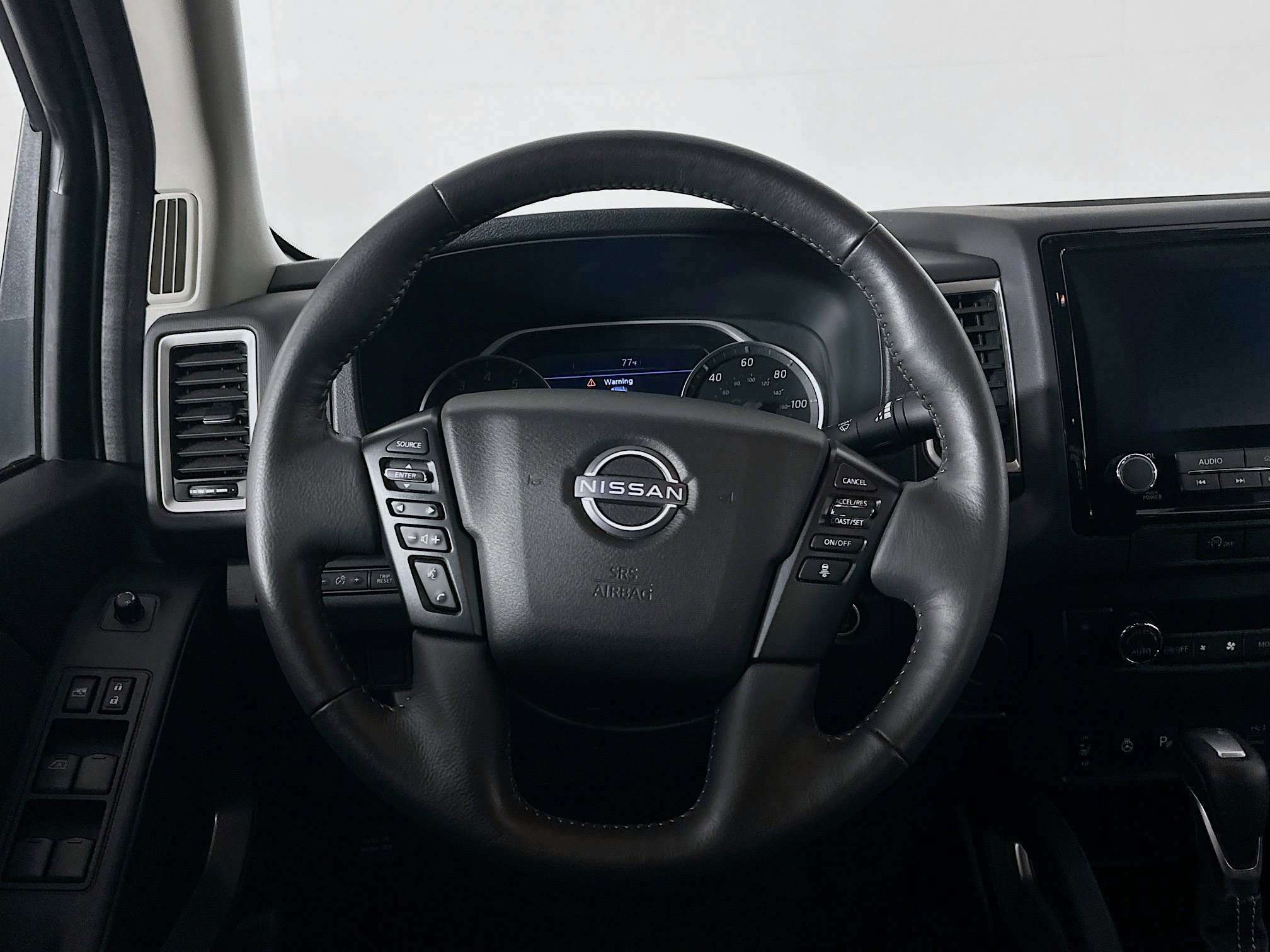 Used 2024 Nissan Frontier SV w/ Technology Package RWD image 18