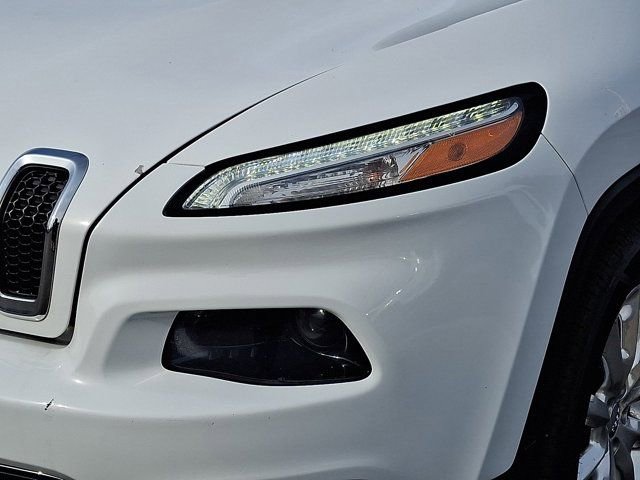 Used 2016 Jeep Cherokee Limited image 12