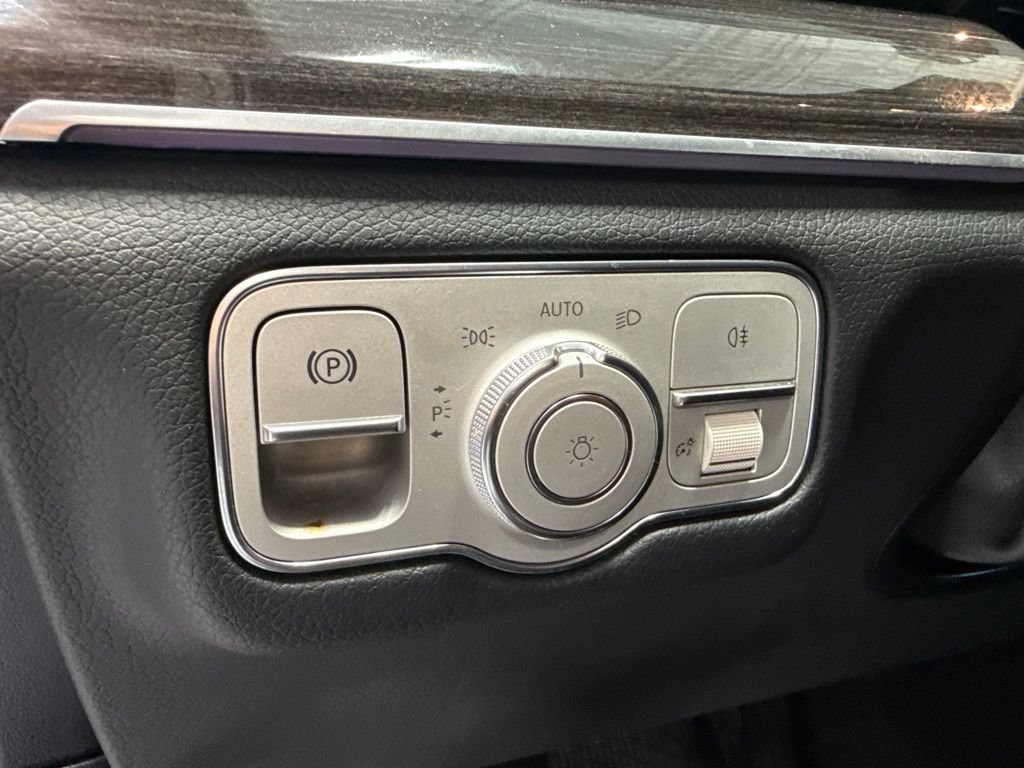 Used 2021 Mercedes-Benz GLE 350 image 17
