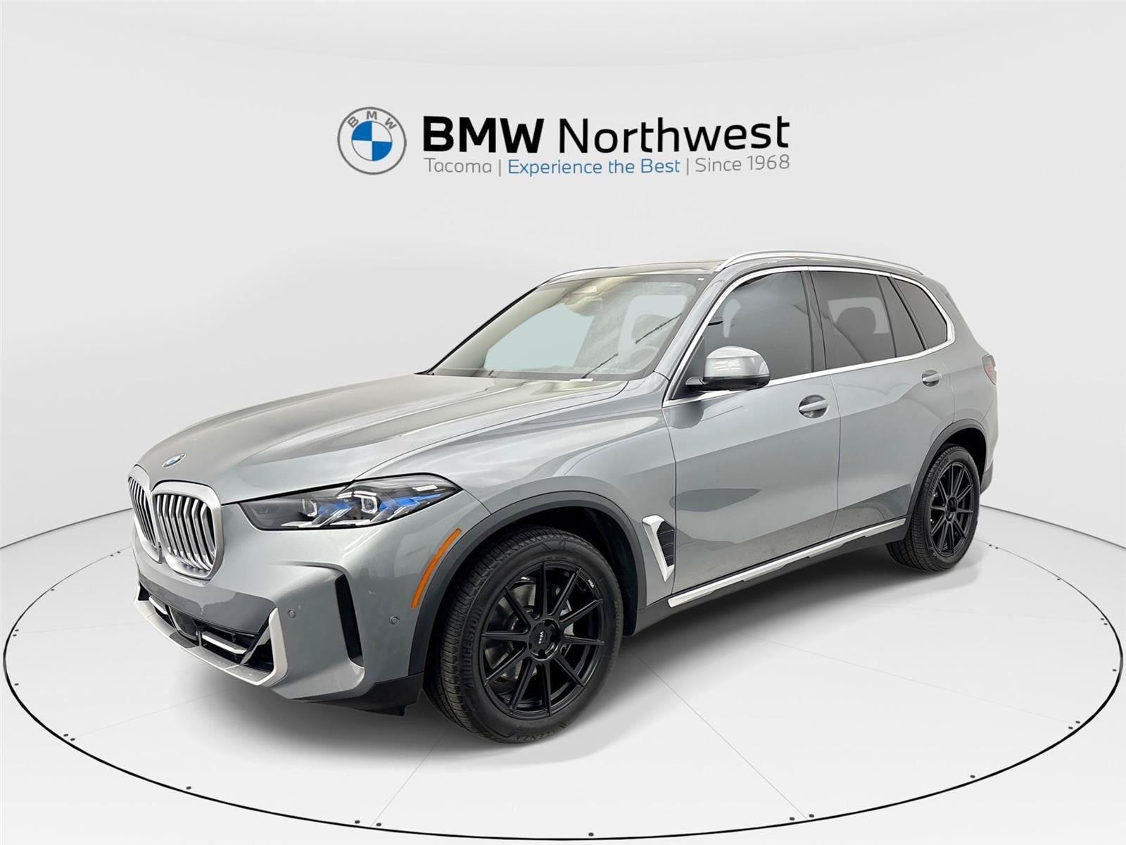 Used 2024 BMW X5 xDrive40i w/ Executive Package AWD/4WD image 1