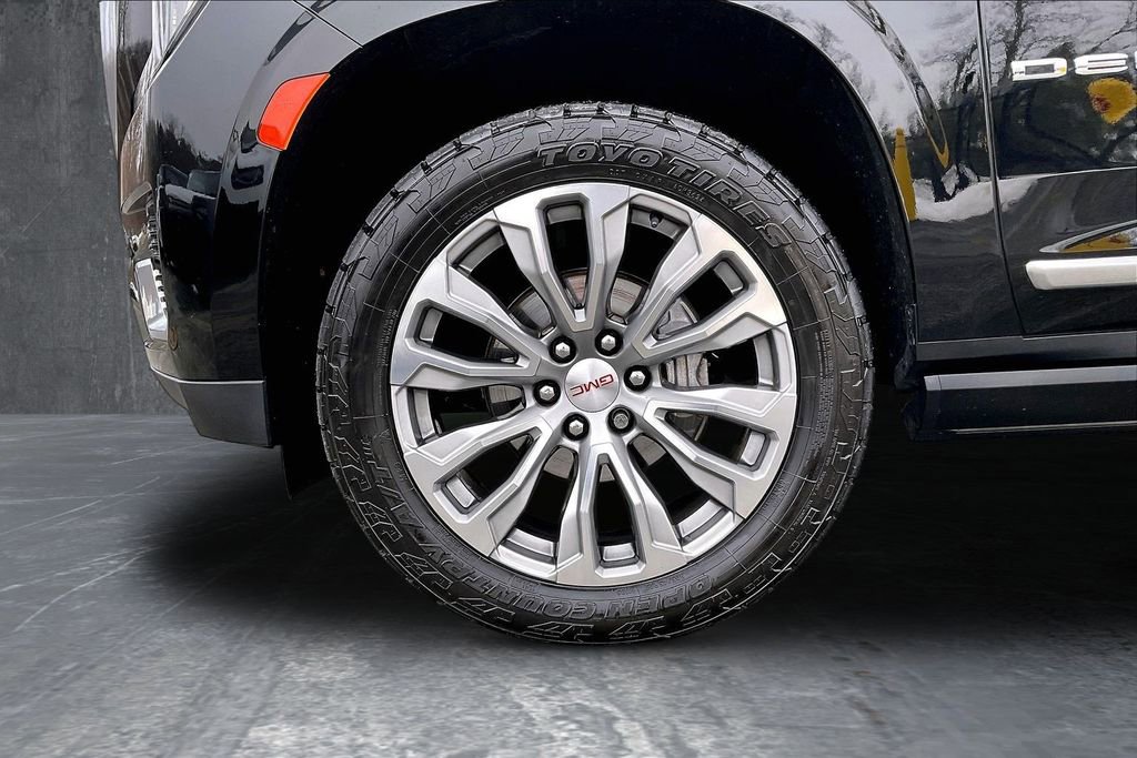 Used 2021 GMC Yukon Denali w/ Denali Ultimate Package image 35