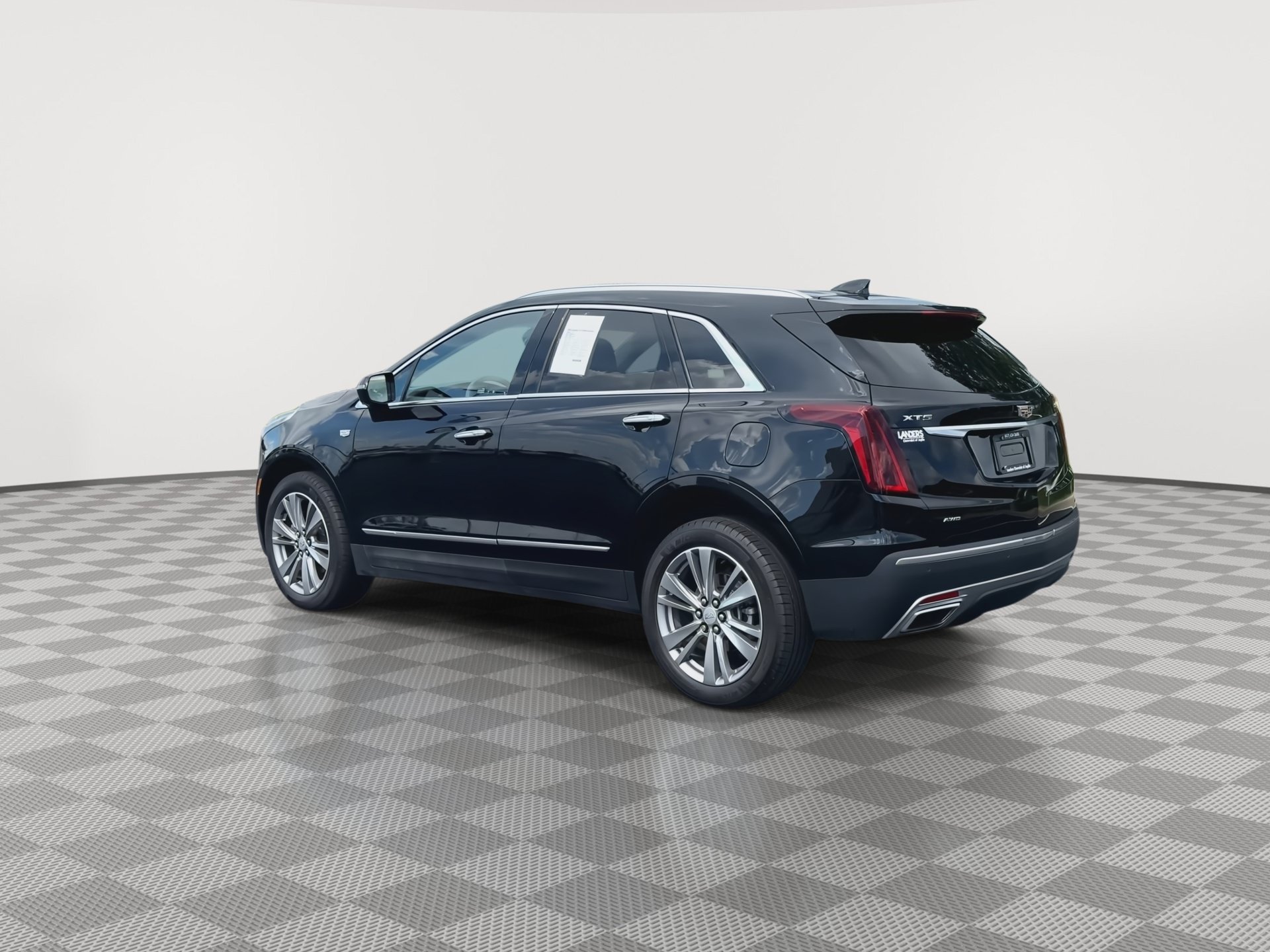 Certified 2023 Cadillac XT5 Premium Luxury AWD/4WD image 6