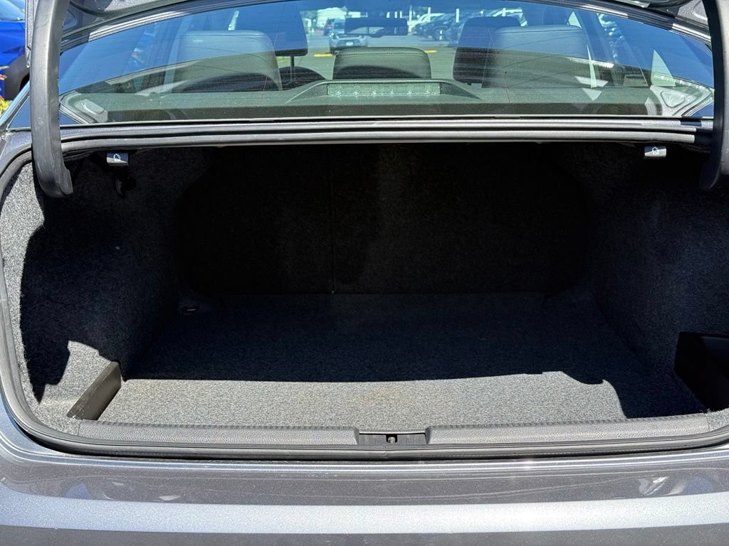 Used 2014 Volkswagen Passat TDI SE FWD image 11
