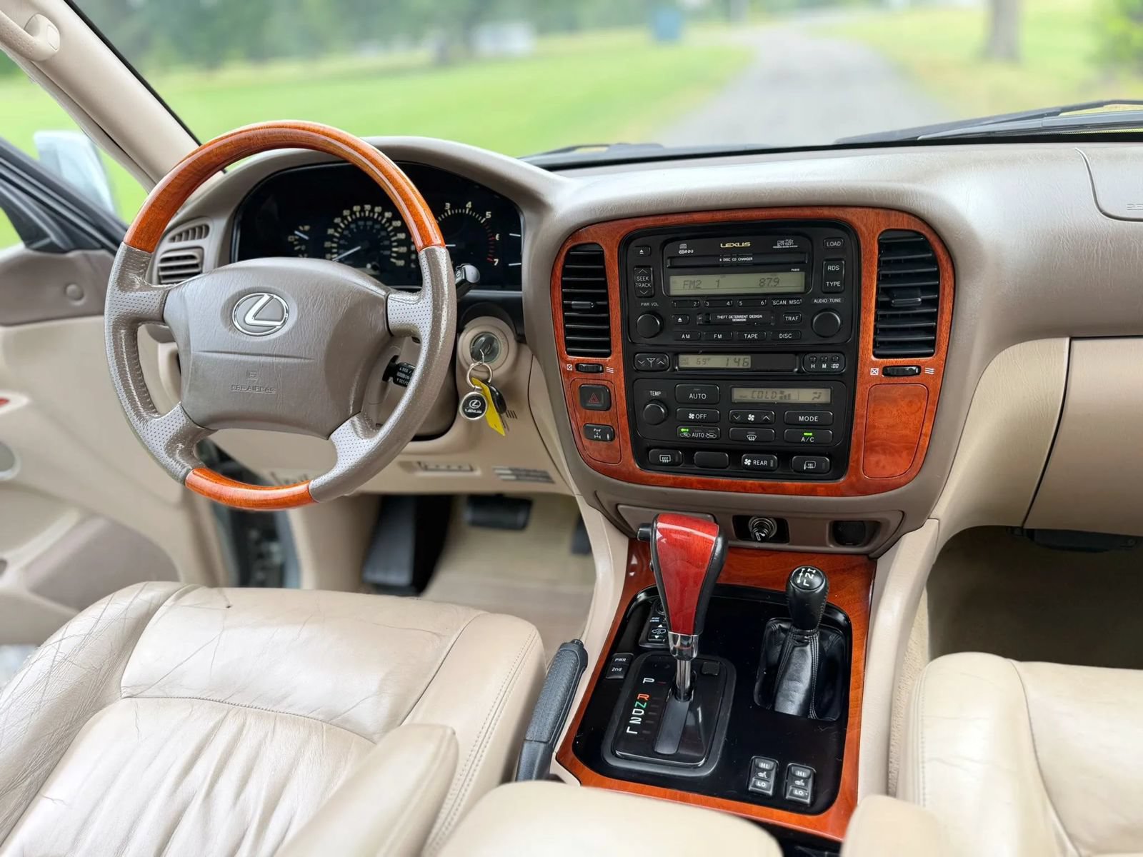 Used 2001 Lexus LX 470 4WD image 73
