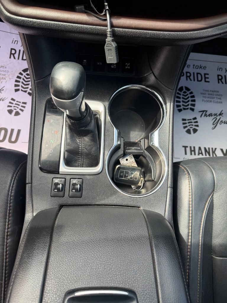 Used 2018 Toyota Highlander XLE AWD/4WD image 15
