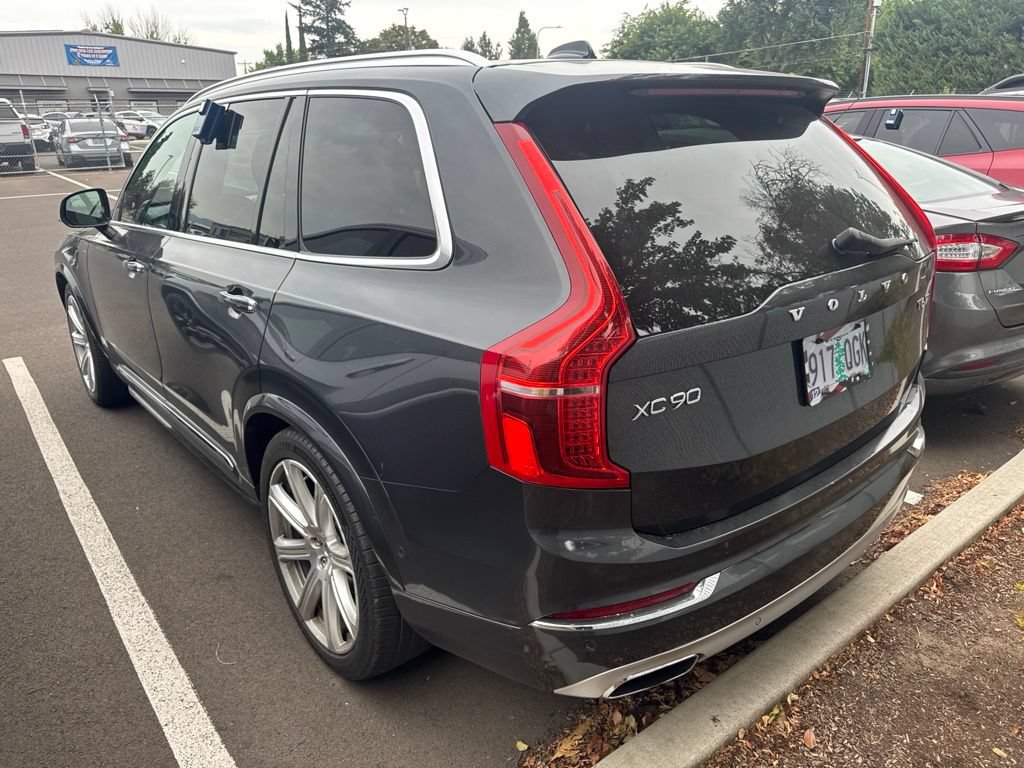 Used 2017 Volvo XC90 T6 Inscription w/ Vision Package AWD/4WD image 2