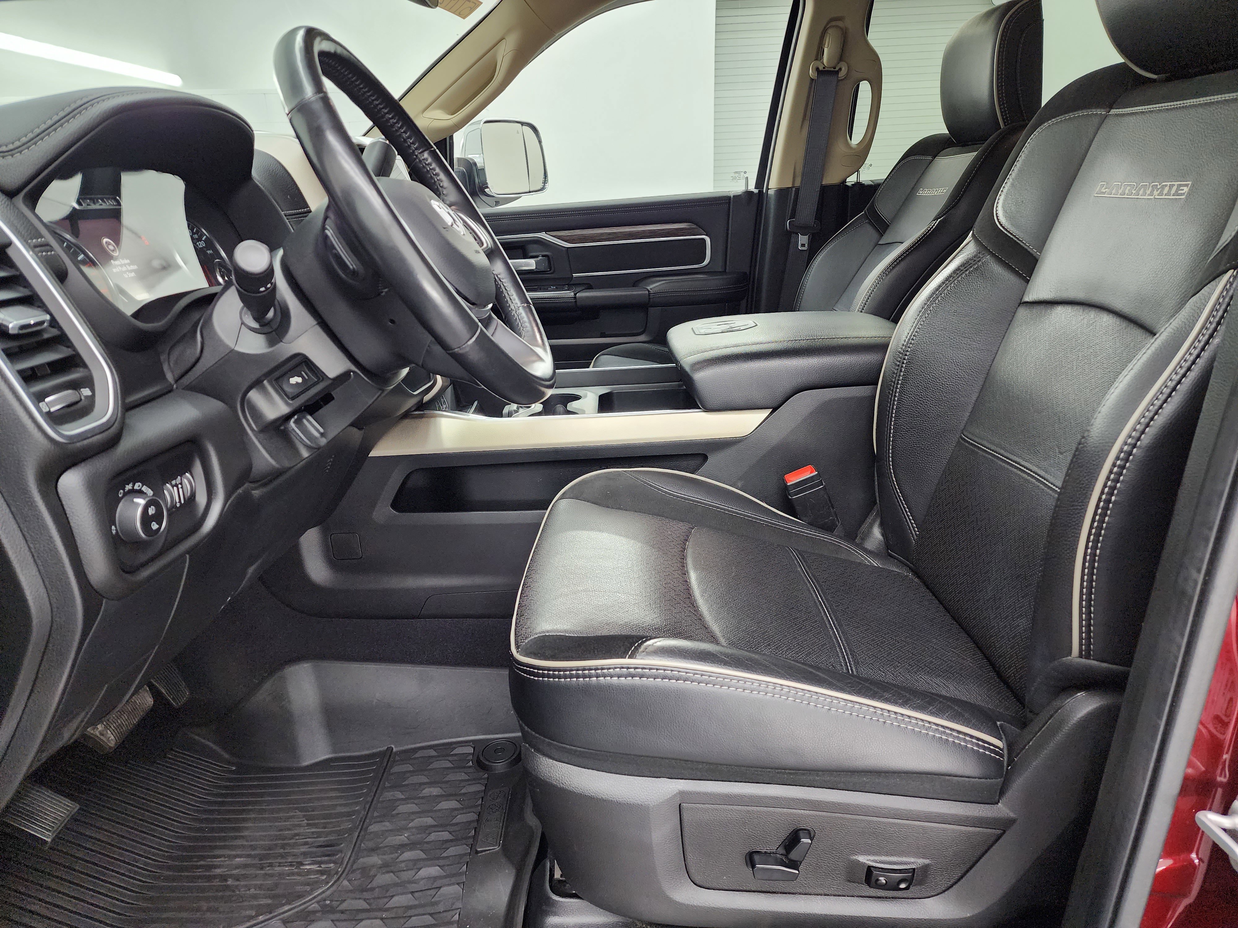 Used 2020 RAM 3500 Laramie image 8