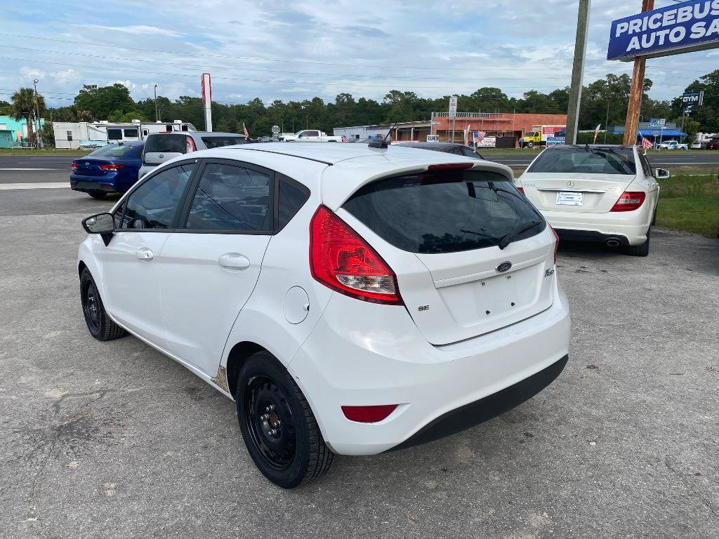Used 2013 Ford Fiesta SE FWD image 10