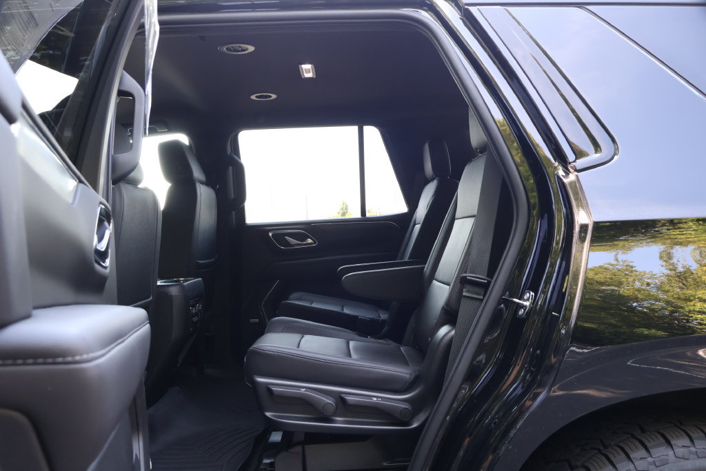 Certified 2022 Chevrolet Tahoe Z71 w/ Z71 Off-Road Package AWD/4WD image 44