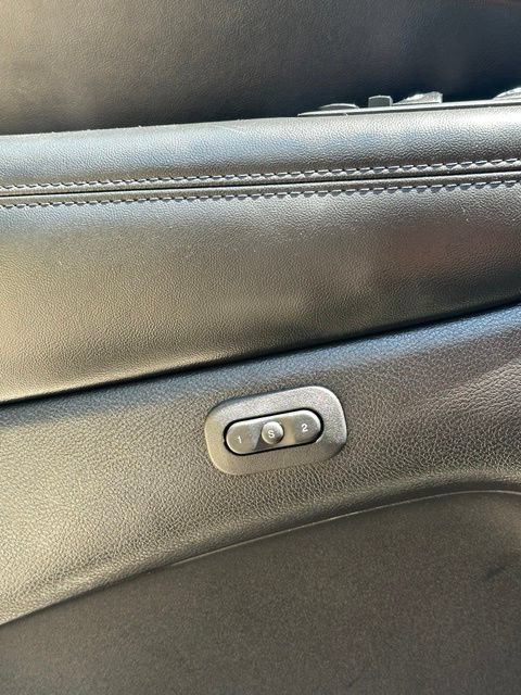 Used 2018 Jeep Grand Cherokee Limited AWD/4WD image 12
