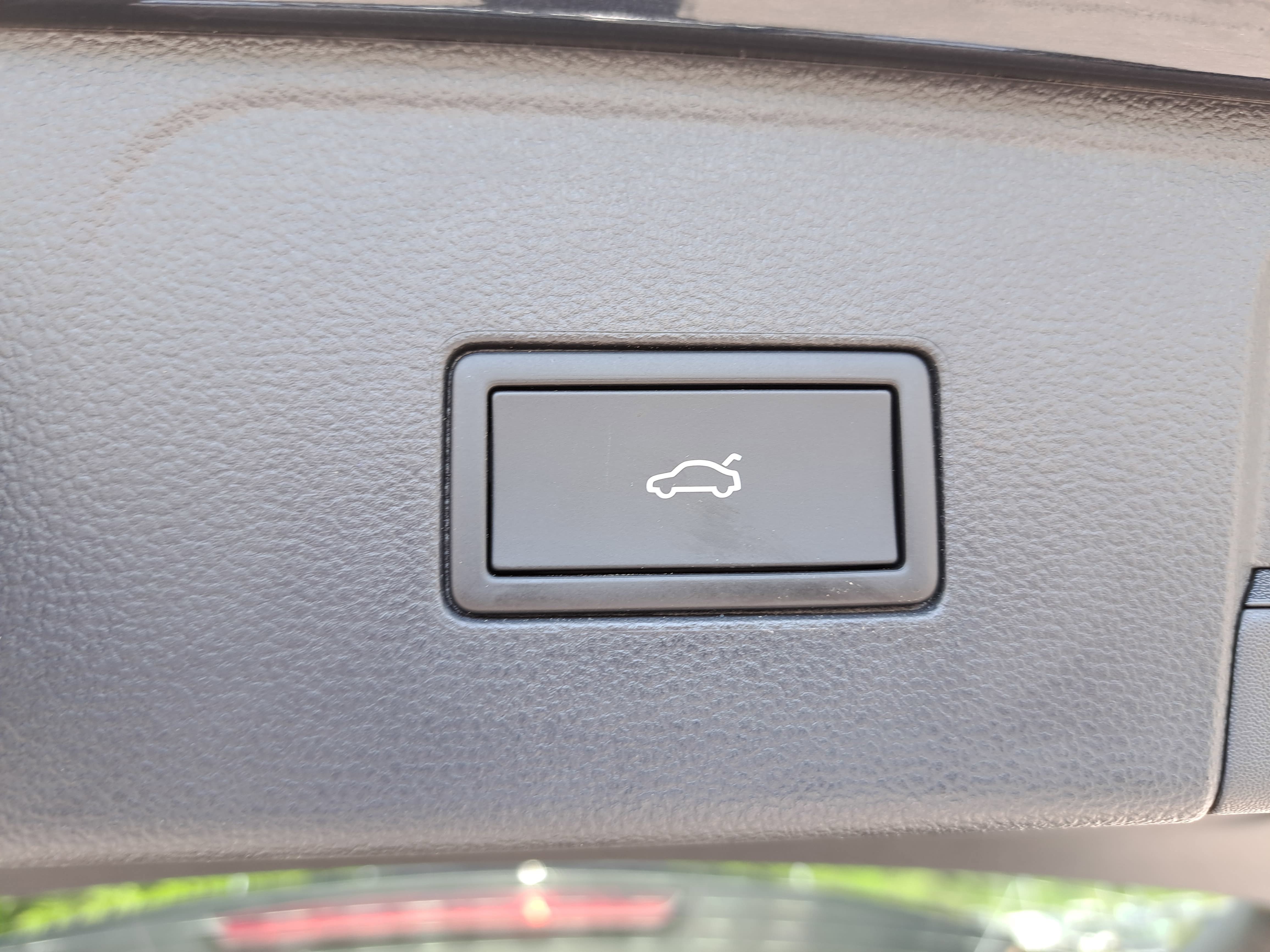 Certified 2025 Volkswagen Atlas SEL image 14