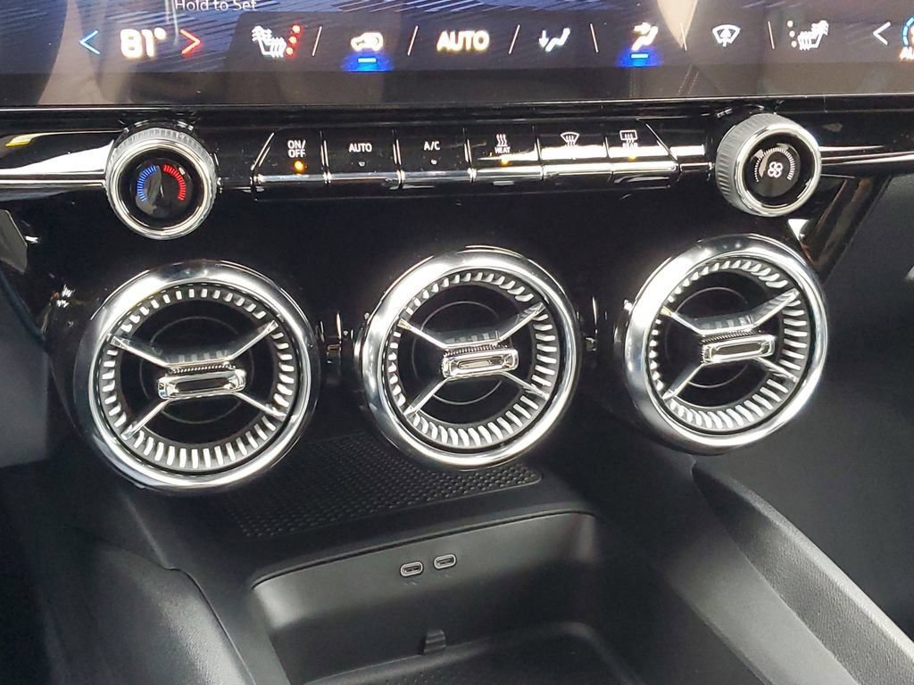 New 2026 Chevrolet Blazer EV LT AWD/4WD image 33