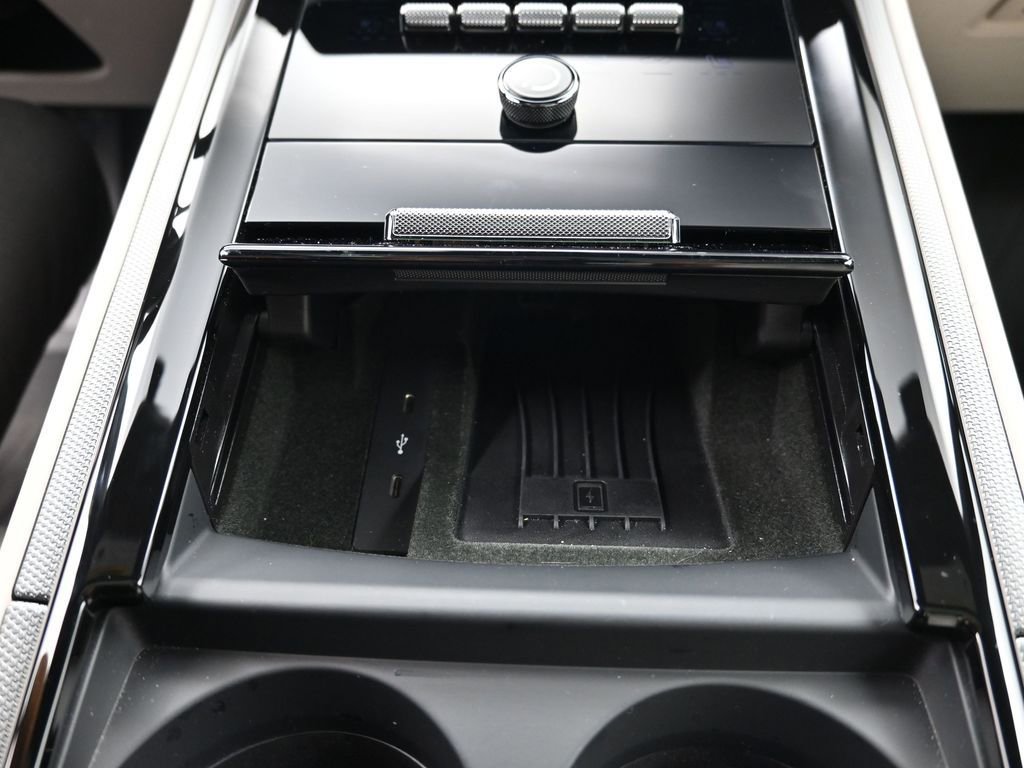 Certified 2026 Porsche Panamera 4 image 24