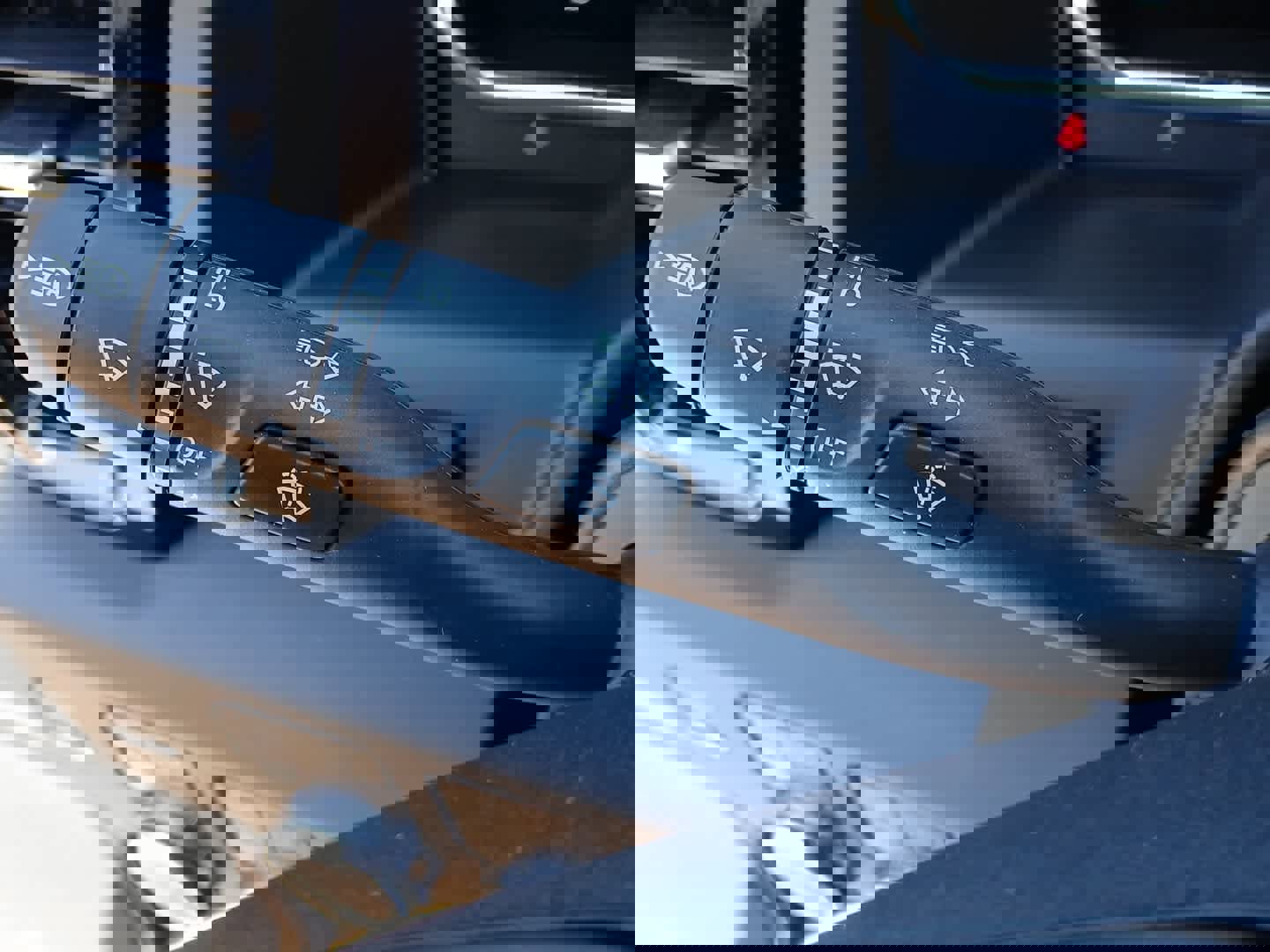 New 2026 GMC Sierra 2500 AT4 w/ AT4 Premium Plus Package image 33