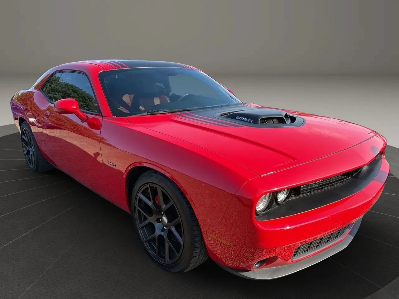 Used 2016 Dodge Challenger R/T Plus RWD image 3