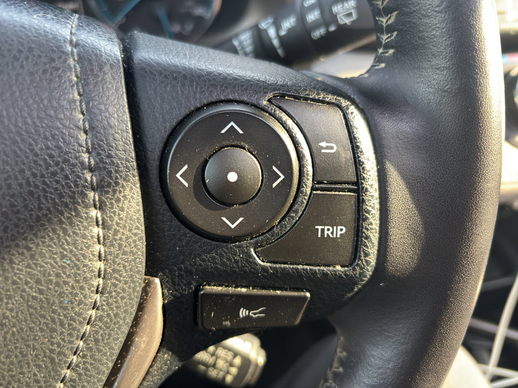 Used 2016 Toyota RAV4 Limited w/ Advanced Technology Package image 8