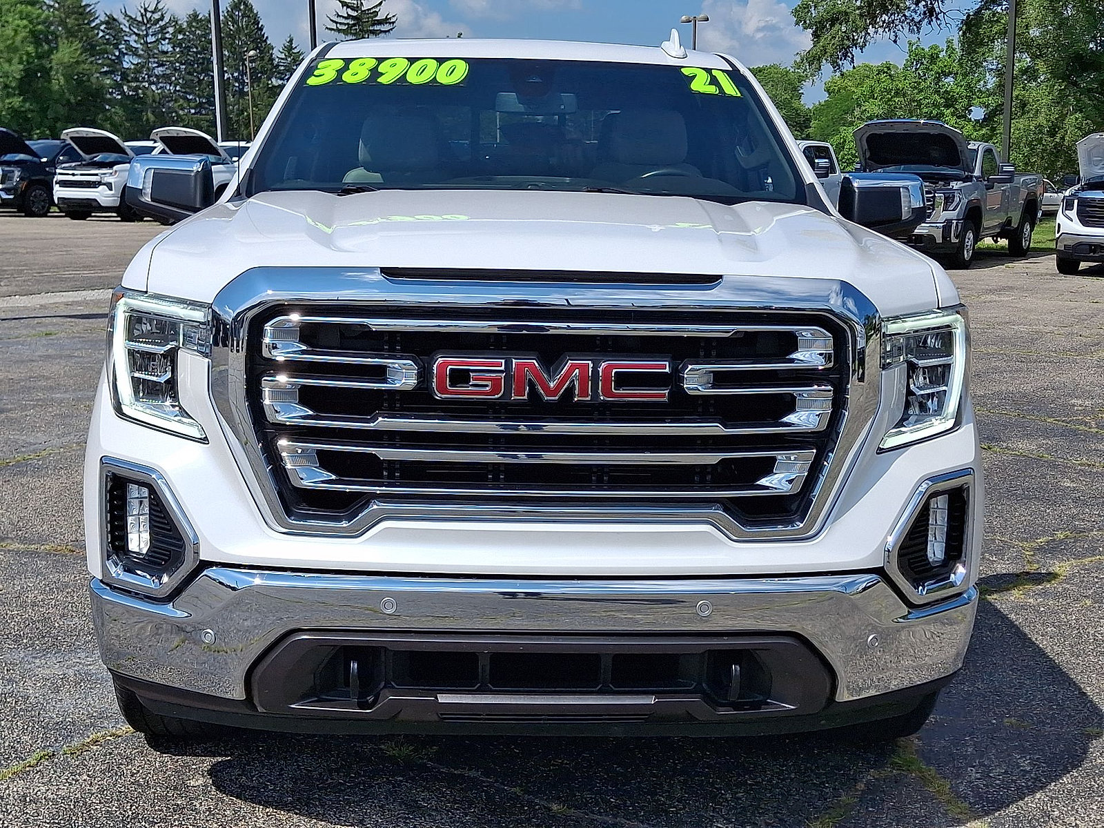 Used 2021 GMC Sierra 1500 SLT w/ SLT Premium Plus Package AWD/4WD image 29