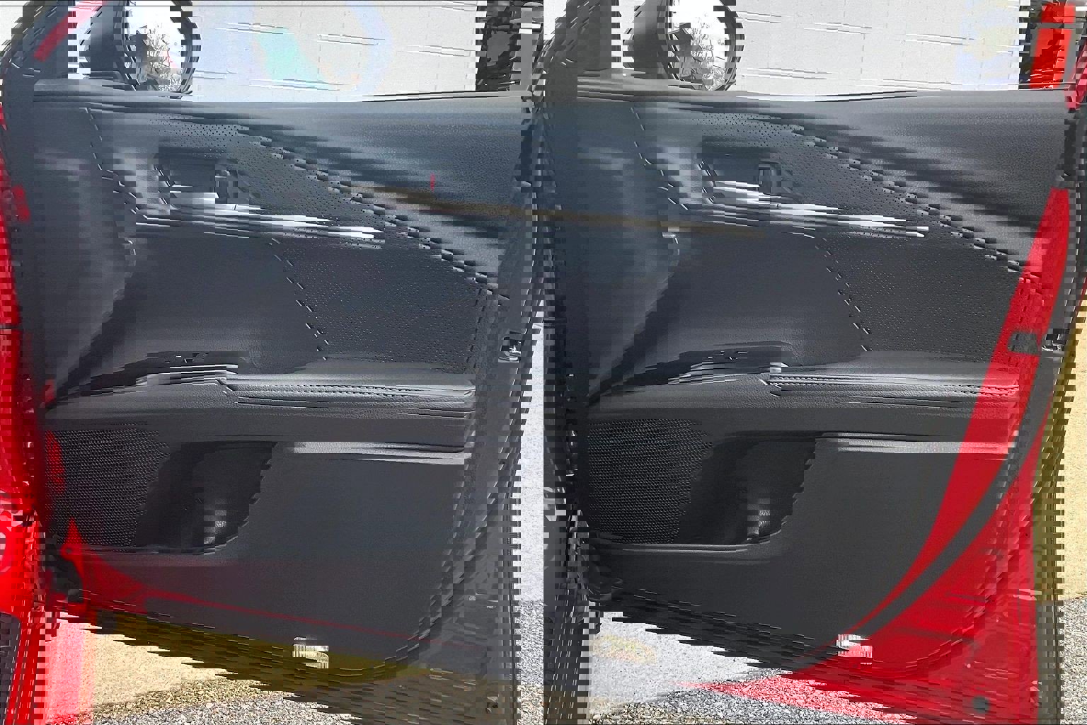 Used 2025 Toyota Camry XSE w/ Premium Plus Package image 29