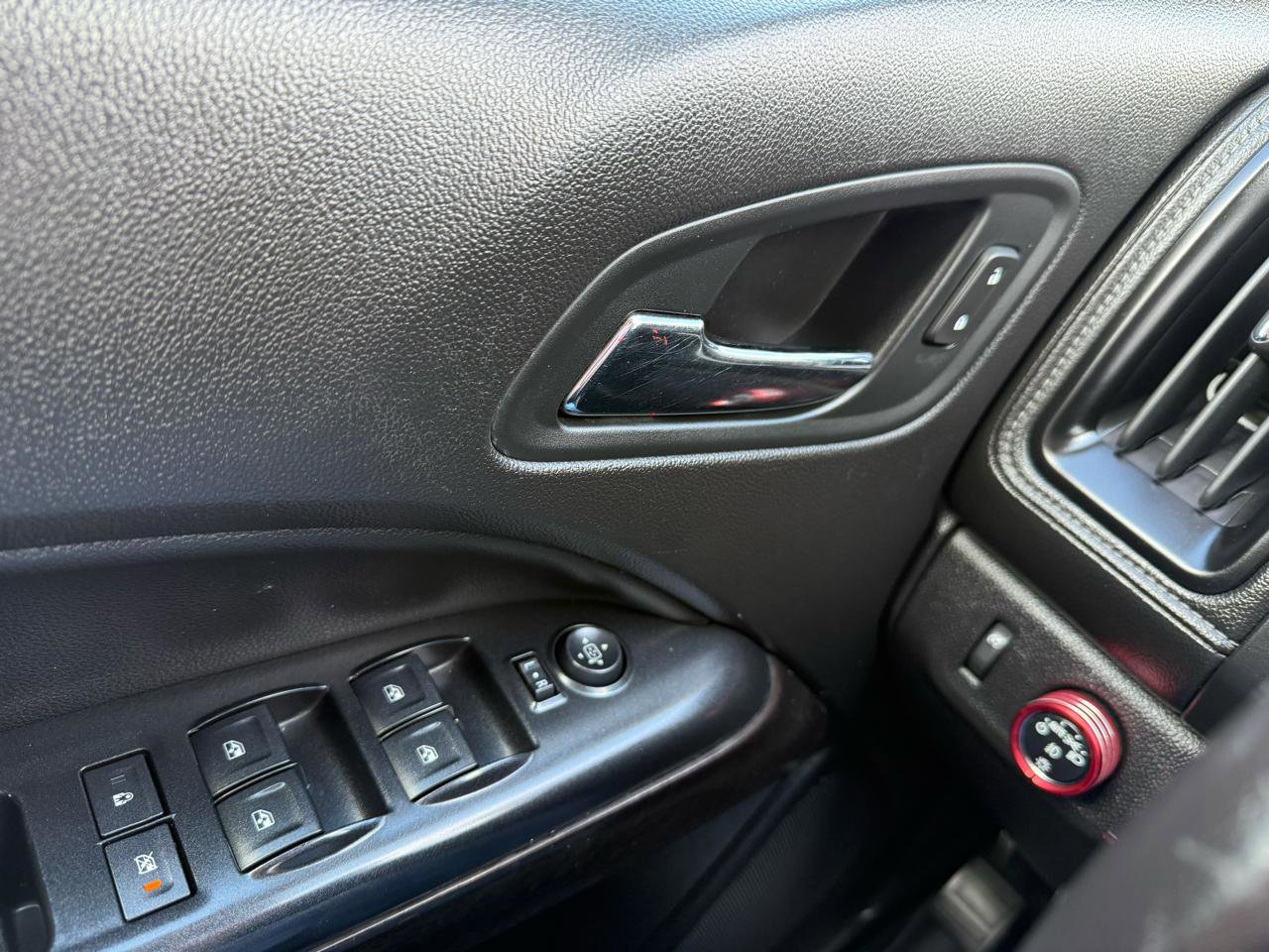 Used 2015 GMC Canyon SLT w/ Driver Alert Package RWD image 26