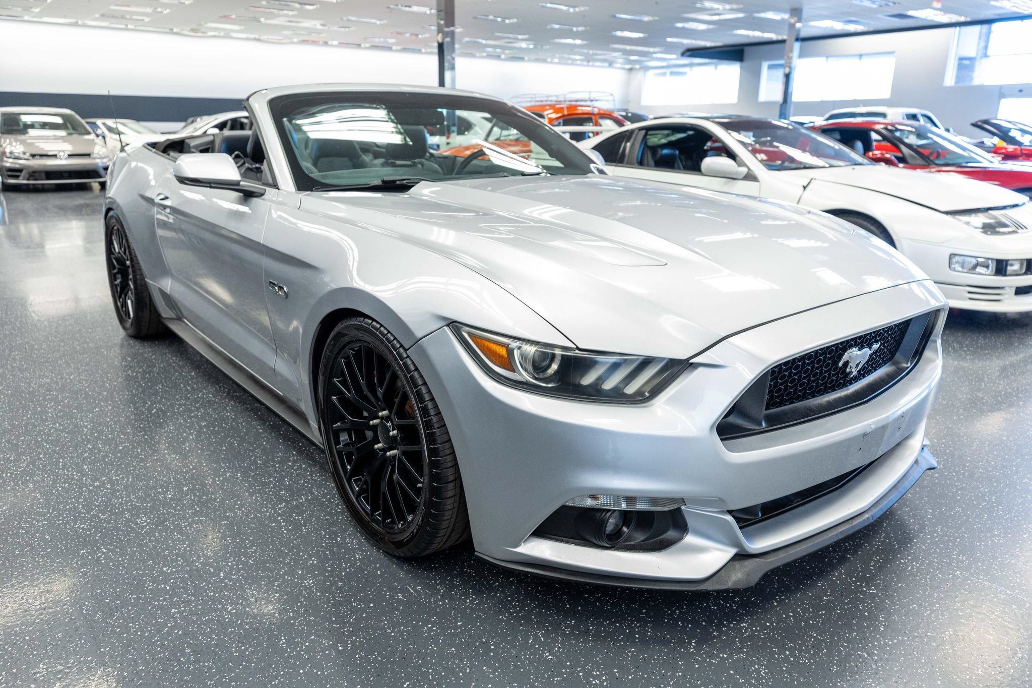 Used 2015 Ford Mustang GT Premium RWD image 3