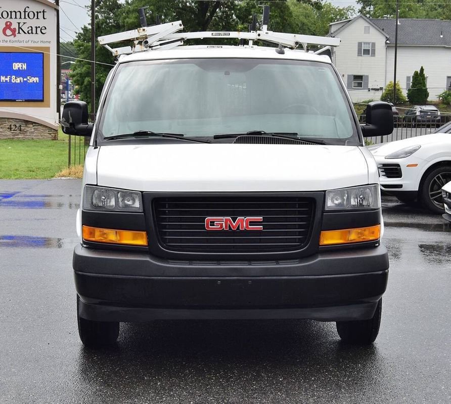 Used 2019 GMC Savana 2500 image 2