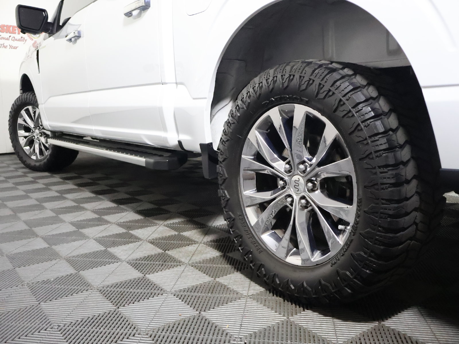 Used 2024 Ford F150 XLT RWD image 13