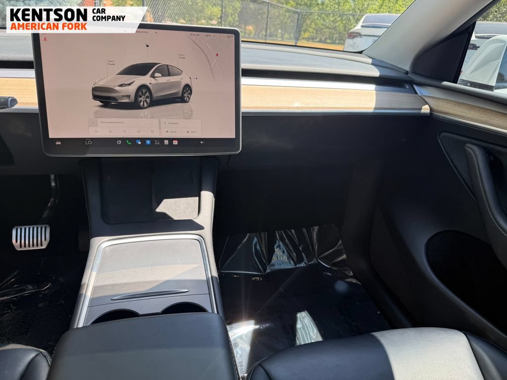 Used 2023 Tesla Model Y Long Range AWD/4WD image 17
