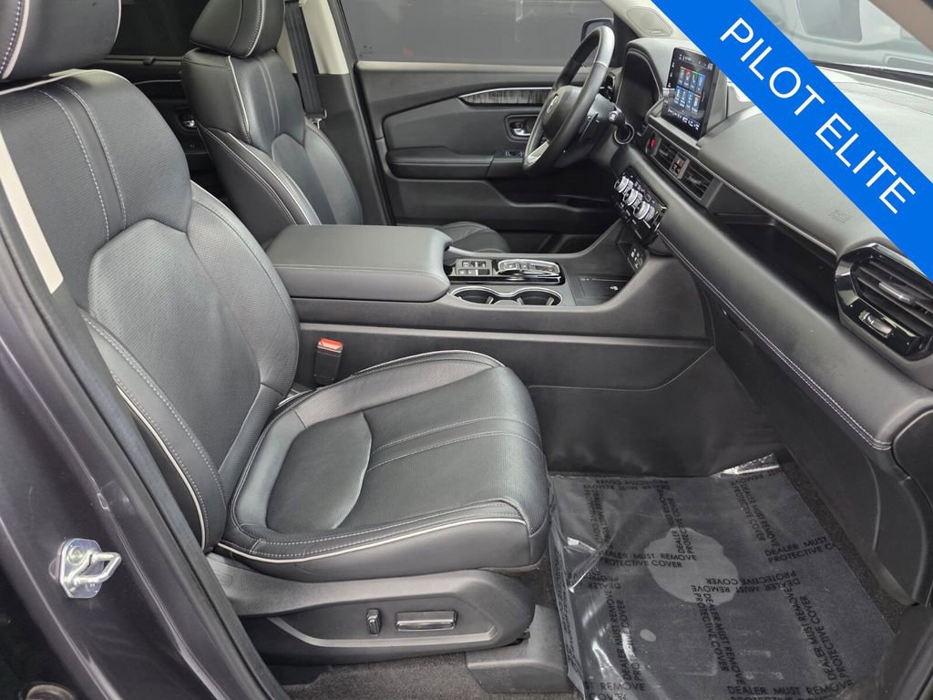 Used 2023 Honda Pilot Elite image 32